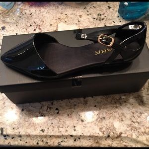 Liliana pointy jelly flats